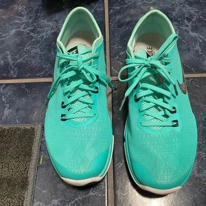 Nike Fit Sole Women’s shoes